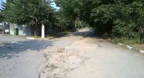 Жители на Красен: Пътищата ни са като след апокалипсис