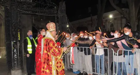 Невиждан в историята ни Великден - без вярващи, но с вяра в живота