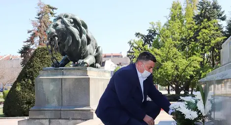 Областният управител на Русе Галин Григоров: Днес е един от онези печални дни, в които си спомняме за болката, мъката и страданието на арменския народ