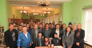 Осмата шахкупа „Бенони“ в ръцете на Тодор Каменов