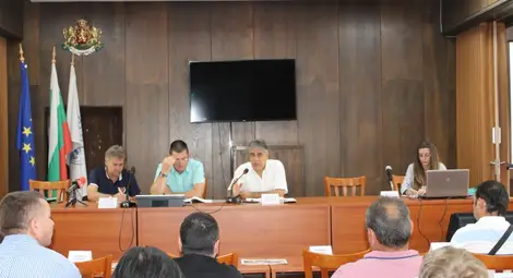 91 лични стопанства проверени за взети пари за незаклани прасета