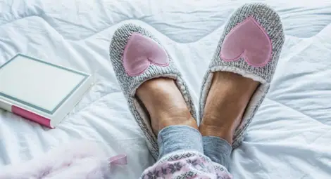 Дават солидна сума за тестване на пантофи в продължение на 12 часа дневно