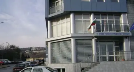 Продавачка хвана и наби апаш