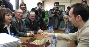 История: Великият русенец Веско Топалов и сълзите от местно значение