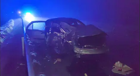 Шестима пострадаха след влизане на карана от младо момиче кола в насрещното