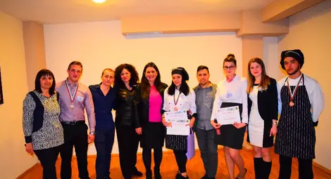 Гимназията по туризъм с три медала от състезание по професии