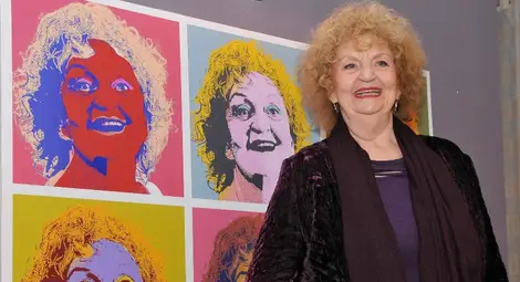 Татяна Лолова дебютира в театъра на русенска сцена. И веднага става звезда