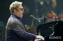 Елтън Джон никога повече няма да облече "Долче и Габана" Елтън Джон никога повече няма да облече "Долче и Габана"