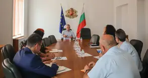 Директорът на Спортното на среща при министъра