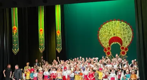 ФТТ &bdquo;Найден Киров&ldquo; и Богдан Донев с отличия от президента, кмета на Русе и Съюза на музикалните и танцови дейци