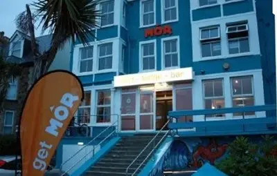 The Cornish Guardian: Сирийски бежанци се оказаха български работници The Cornish Guardian: Сирийски бежанци се оказаха български работници