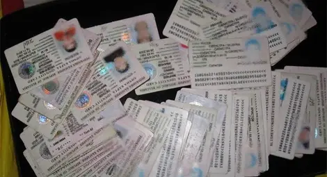 Взимат документите на осъдените, за да не бягат от страната