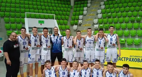 Младите баскетболисти на полуфинал след две победи в Ботевград