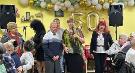 Пенчо Милков поздрави Пенсионерски клуб "Надежда" в Николово за юбилея му Пенчо Милков поздрави Пенсионерски клуб "Надежда" в Николово за юбилея му