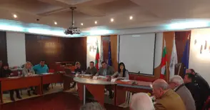 Eлектронна система ще уведомява пчеларите за пръскания