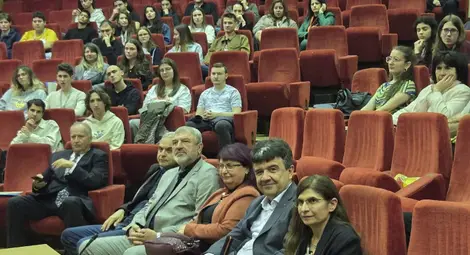 127 студенти от цяла България участват&nbsp;  в 50-ата национална студентска олимпиада по математика в Русе