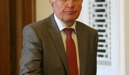 Отложиха с час разпита на Бисеров в следствието