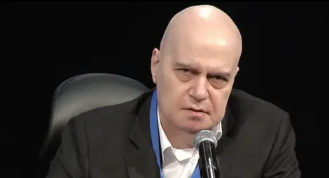 Партията на Слави Трифонов изключва коалиция с ГЕРБ, БСП и ДПС