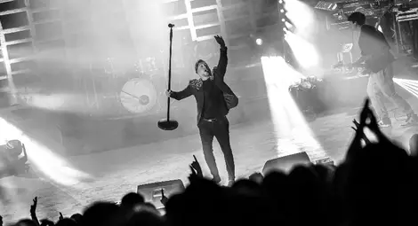 Любо Киров, един незабравим концерт и над 1000 души на крака в Русе /галерия/