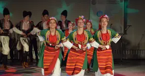 „Русчуклийче“ направи задгранична премиера на най-новите си костюми