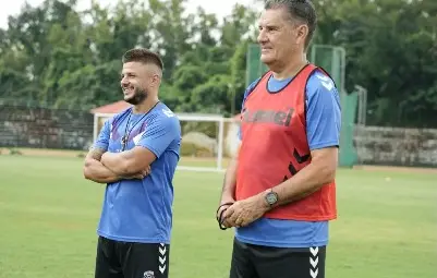 Драгош Фирцулеску от Индия: За мене е чест да работя до легенда като Джон Грегъри