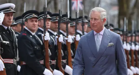 След кончината на принц Филип Единбургски херцог става принц Чарлз След кончината на принц Филип Единбургски херцог става принц Чарлз