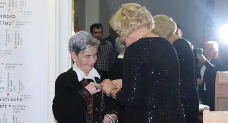 Проф. дфн Пенка Ангелова бе отличена с Голямата сребърна значка за заслуги към Република Австрия