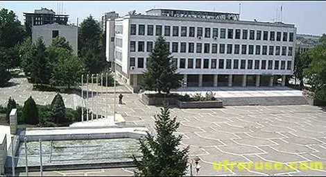 Оперират самозапалилия се Венцислав Василев