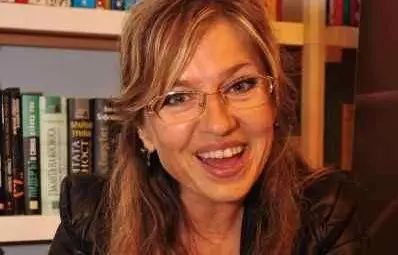 Г-жа Алгафари още копнее да си навакса с пакостите заради послушното дете Мадлен