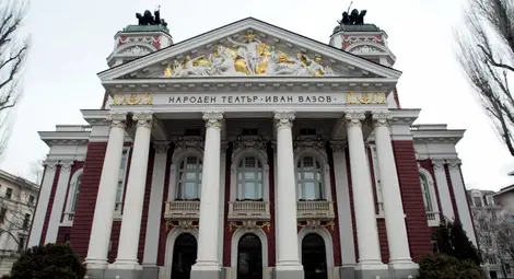 Ремонтират Народния театър &ldquo;Иван Вазов&rdquo;