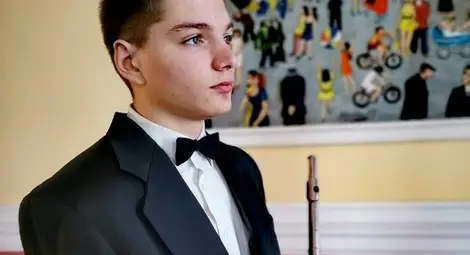 Случайна среща на барабаниста Митко с флейтата родила любов от първо докосване