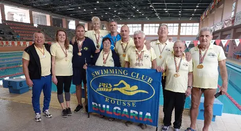 Плувците на &bdquo;Ирис&ldquo; с 27 титли на ветерански турнир