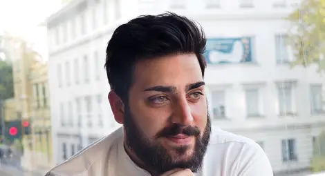 23-годишен русенец е главен готвач в изискан ресторант на пъпа на София