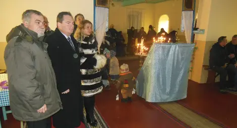 Областният управител и кметът на Силистра уважиха празника Рождество Христово на старообредните християни от Татарица /галерия/