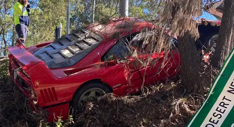 Ferrari F40 бе разбито на тест-драйв