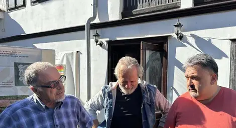 Илиян Илиев с идея за постоянна сбирка, където майсторите от „Дунавската задруга“ да показват свои произведения Илиян Илиев с идея за постоянна сбирка, където майсторите от „Дунавската задруга“ да показват свои произведения