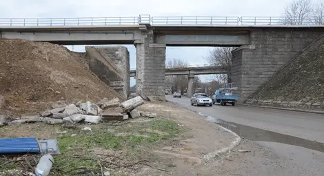 Премахването на тапата на Дунав мост зацикли