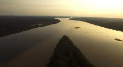 Амазонка тече от девет милиона години