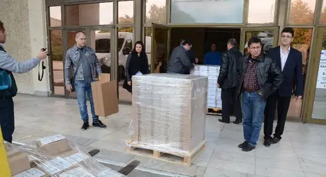Над 370 000 бюлетини за  вота пристигнаха в Русе