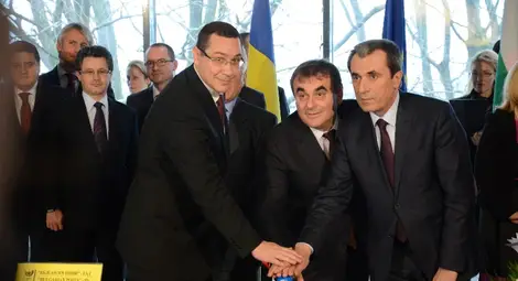 Премиерите Орешарски, Понта и Дачич с обща декларация за сътрудничество Премиерите Орешарски, Понта и Дачич с обща декларация за сътрудничество