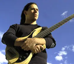 Бялата сова на Шакира идва в България 