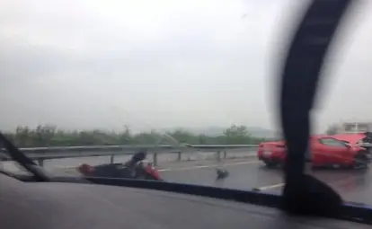 Свръх луксозно Ферари катастрофира тежко на магистрала "Тракия"