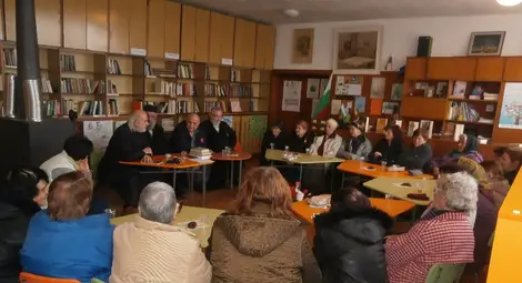 Молитва "Отче наш" отвори прозорец към вярата в Нова Черна