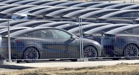 Германия съобщи за дефект в над 59 хил. автомобила Tesla