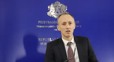 Красимир Вълчев: Обучението в електронна среда е неизбежно в бъдеще