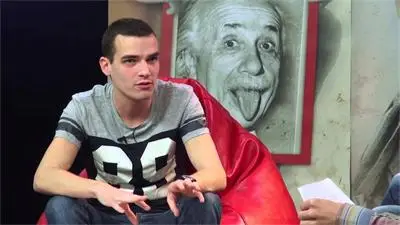 Тежка лична трагедия зад усмивката на хитовия влогър Емил Конрад