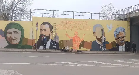 Графити придават нов облик на тунела при "Кауфланд" и на фасадите на детски градини в Русе