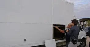 Заловените в румънски камион 26 мигранти отведени в Любимец