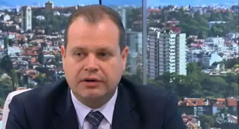 Бившият шеф на АПИ Лазар Лазаров с обвинение Бившият шеф на АПИ Лазар Лазаров с обвинение
