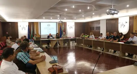 Допълнителни мерки за недопускане на шарка по овце и кози и син език по едри и дребни преживни животни бяха въведени в Русенско